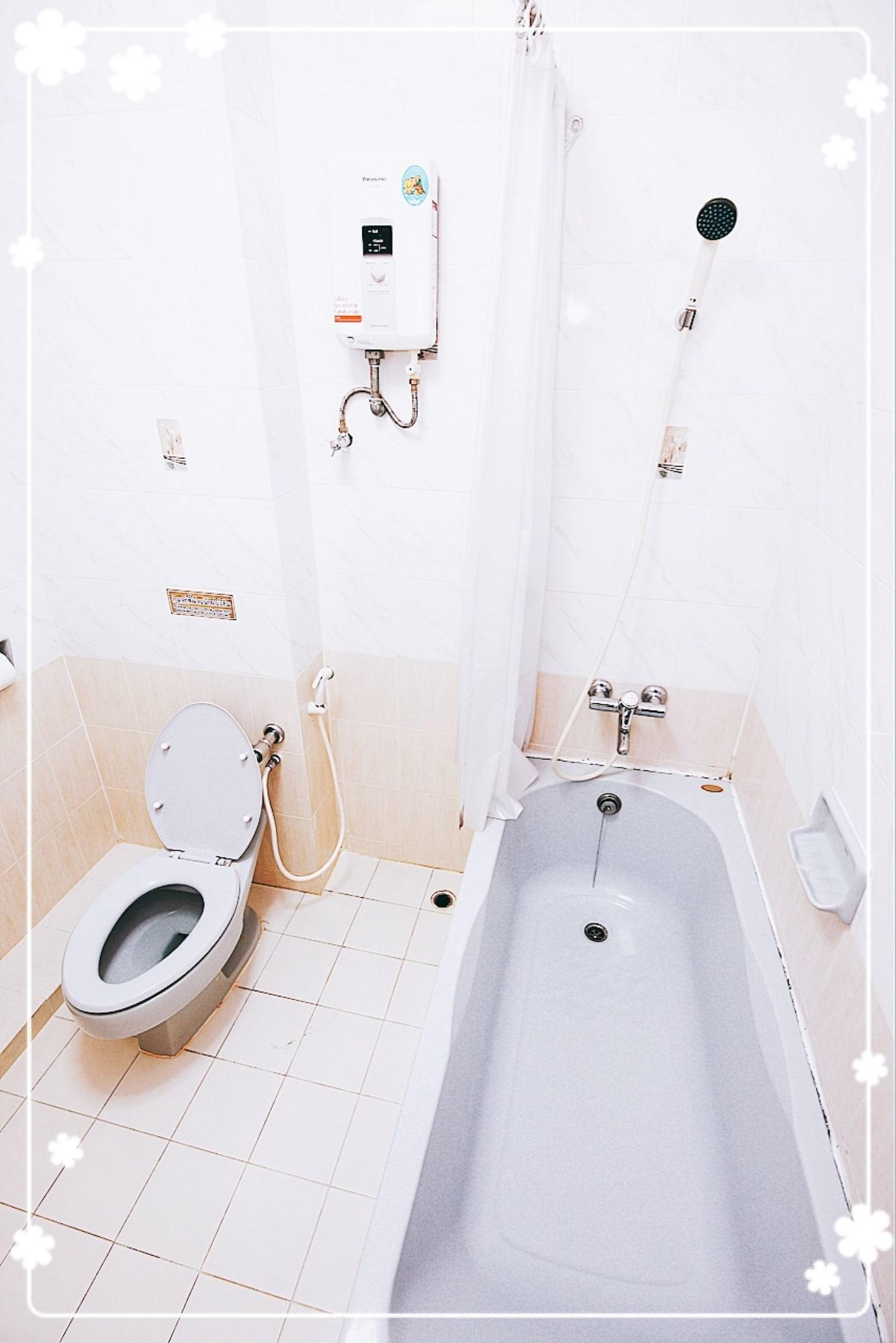 P.A. Place Hotel Nakhon Sawan Luaran gambar