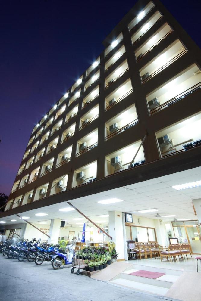 P.A. Place Hotel Nakhon Sawan Luaran gambar