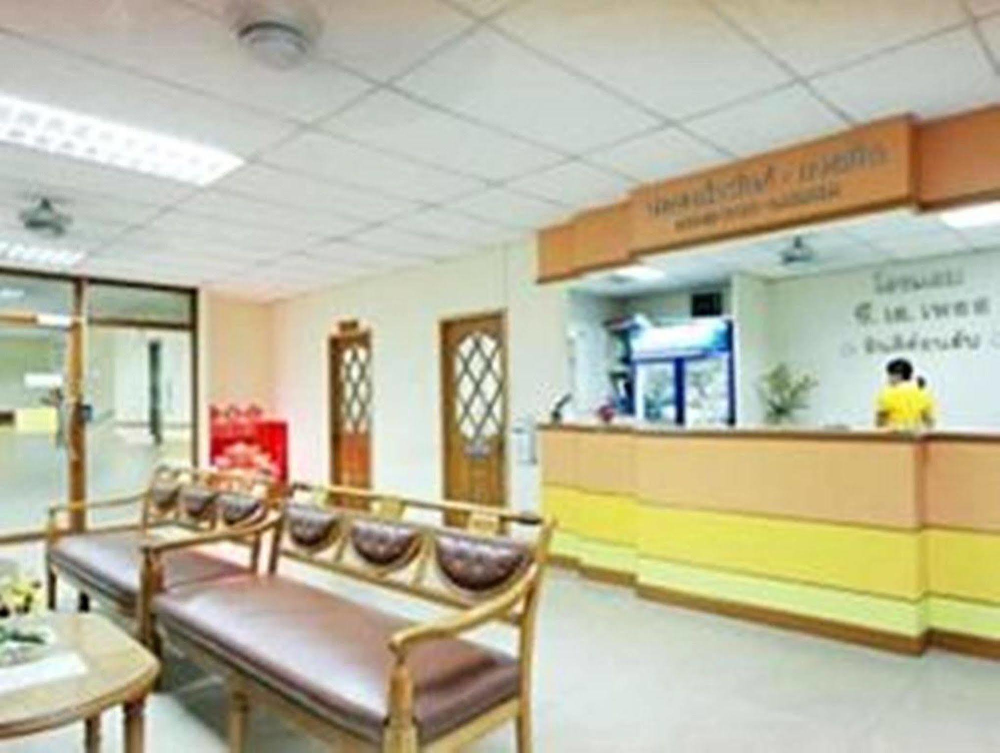 P.A. Place Hotel Nakhon Sawan Luaran gambar